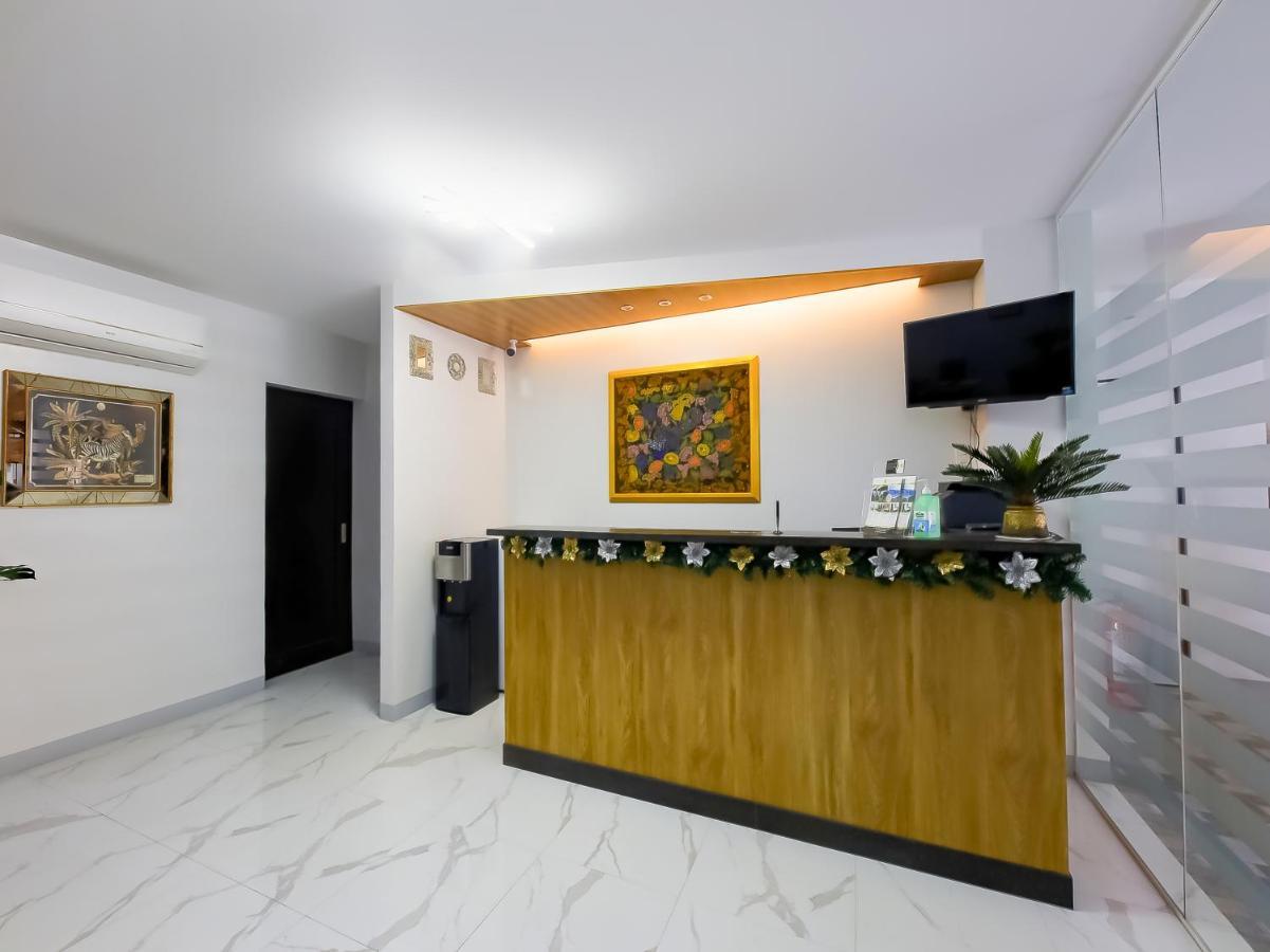 Oyo 848 Dona Aurora Condotel Quezon City Exterior photo