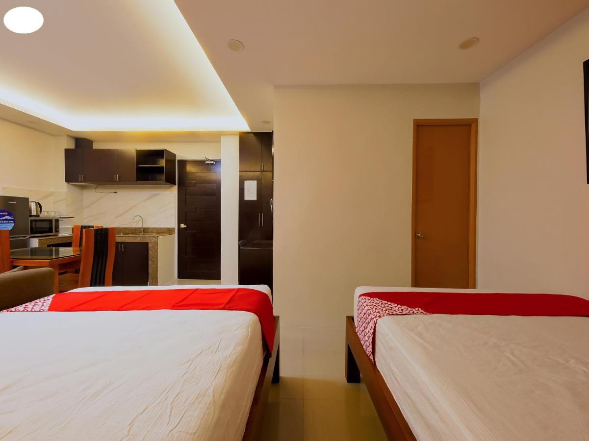 Oyo 848 Dona Aurora Condotel Quezon City Exterior photo